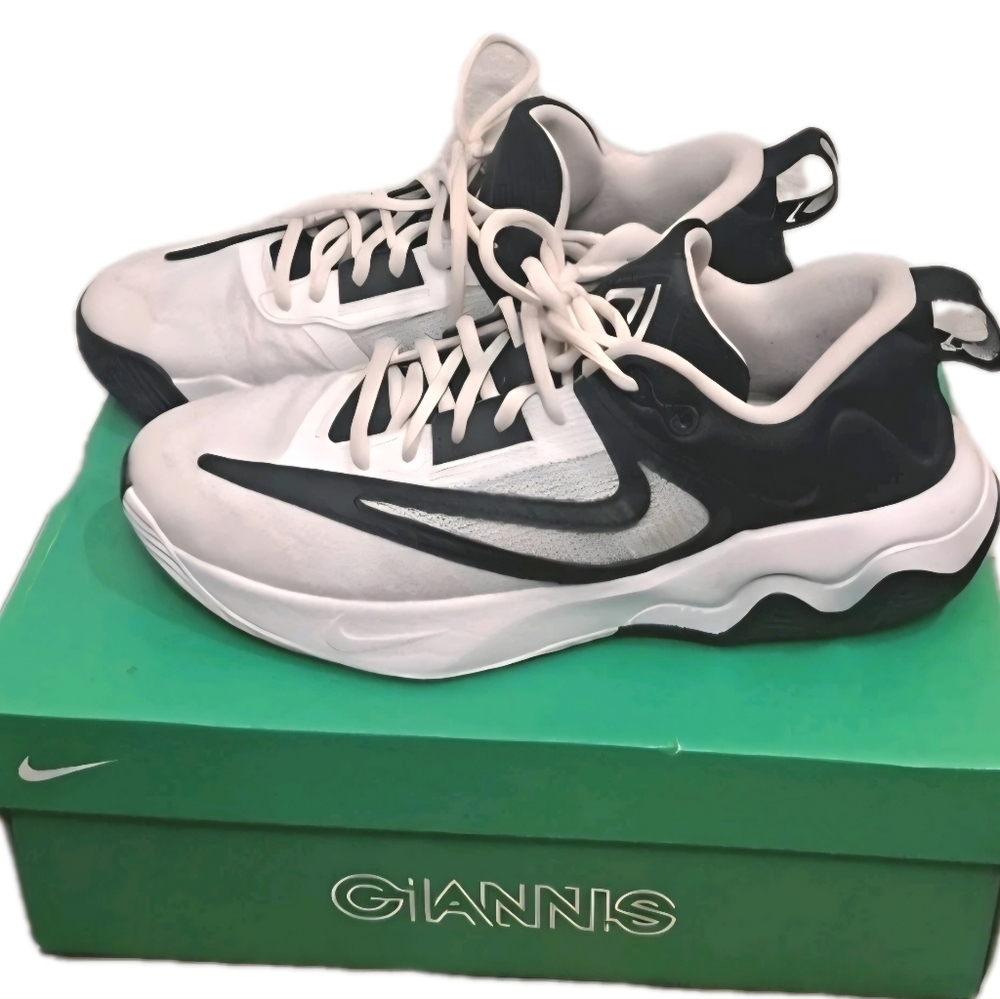 Nike Men's Giannis Immortality 3 Cream Basketball Sneakers US 9